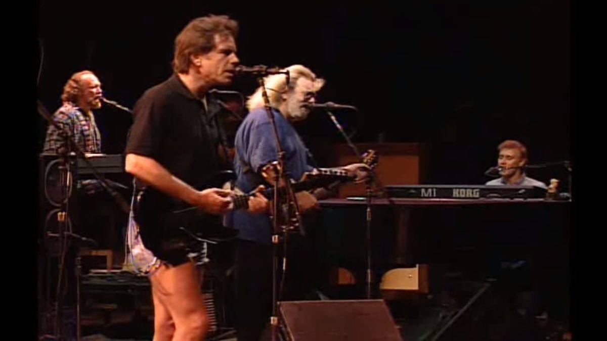 Bruce Hornsby Plays First Show As Member Of Grateful Dead On This Date In 1990