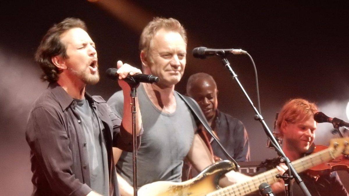 Eddie Vedder Guests With Sting & Peter Gabriel In Seattle