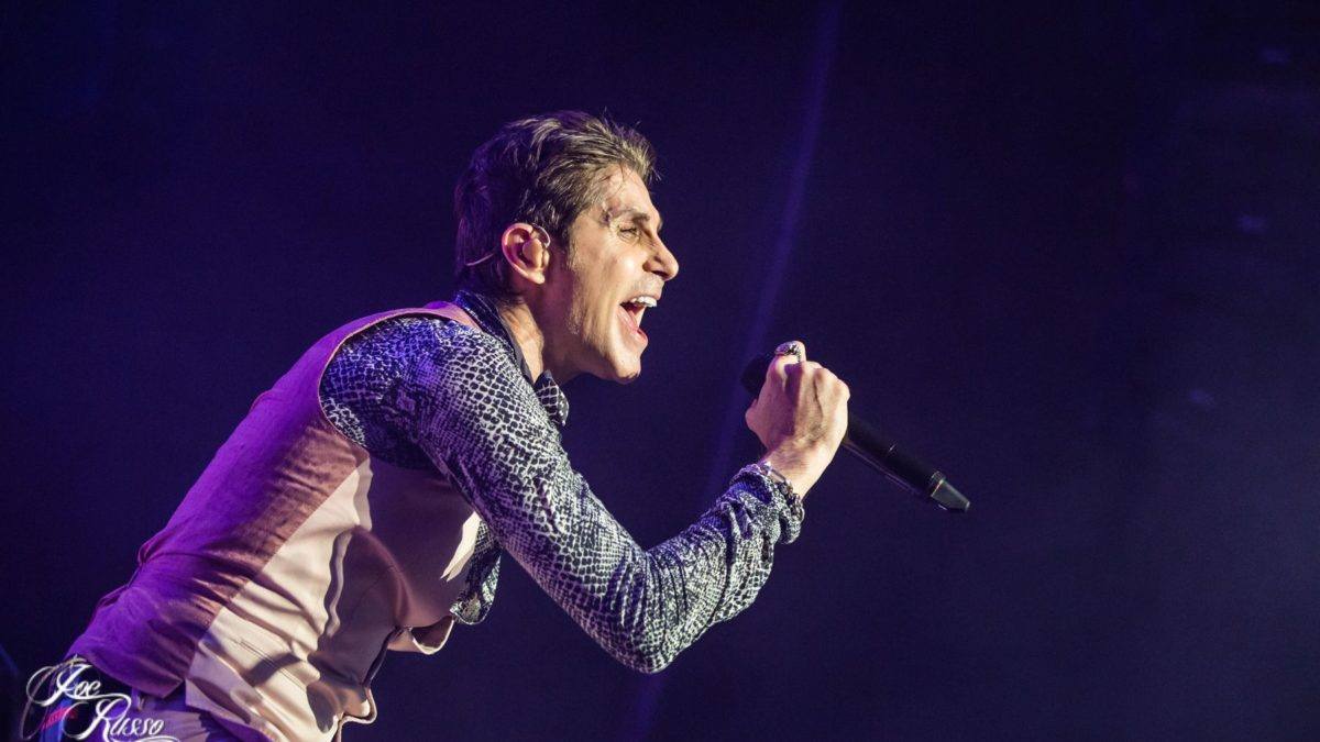 Jersey Shore Ritual: Jane's Addiction Plays Famed Album & Covers Bowie In Asbury Park - Photos & Setlist