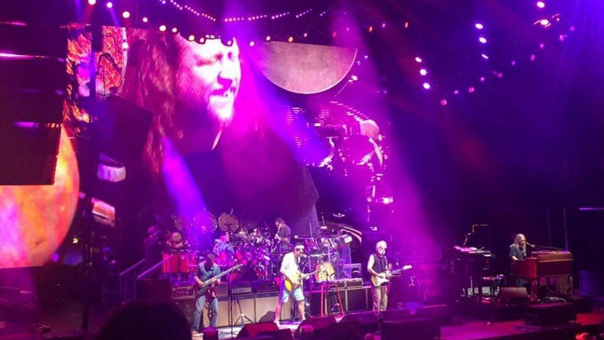 Jason Hann Guests With Dead & Company In Irvine