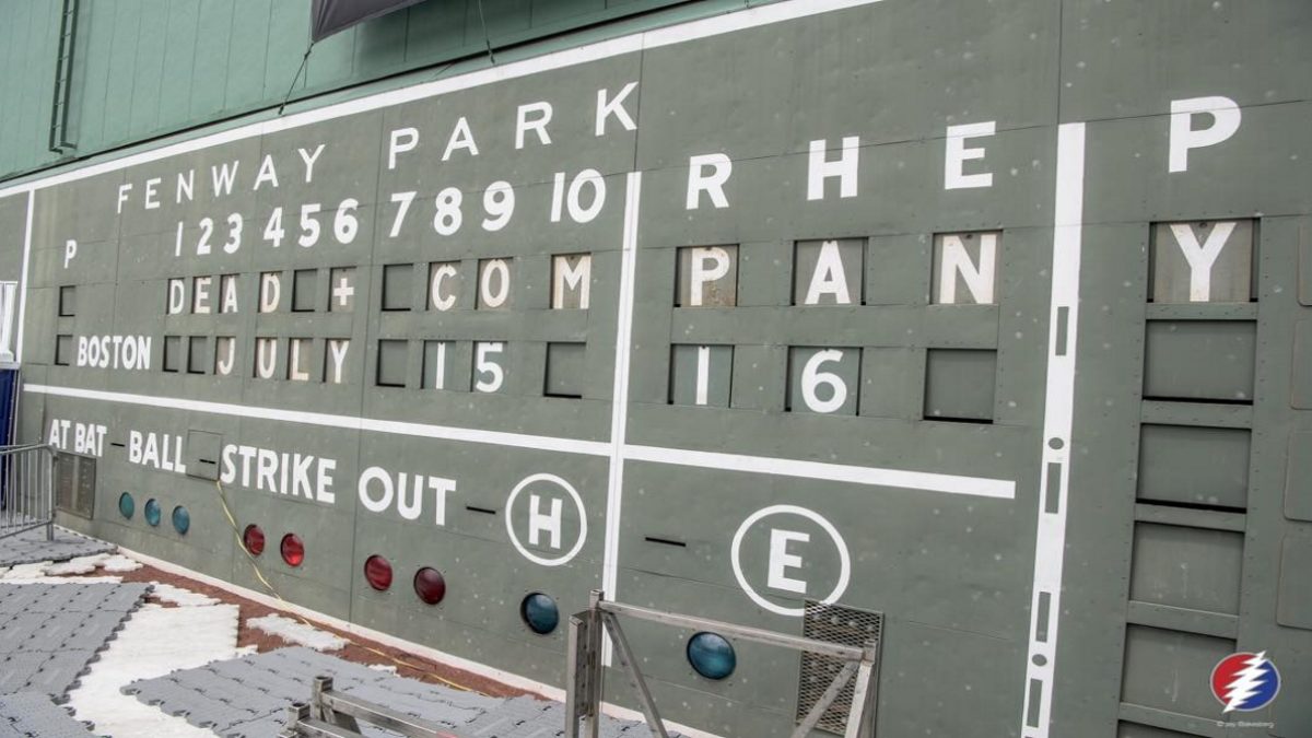 Dead & Company Make Fenway Park Debut In Boston With Donna Jean Godchaux