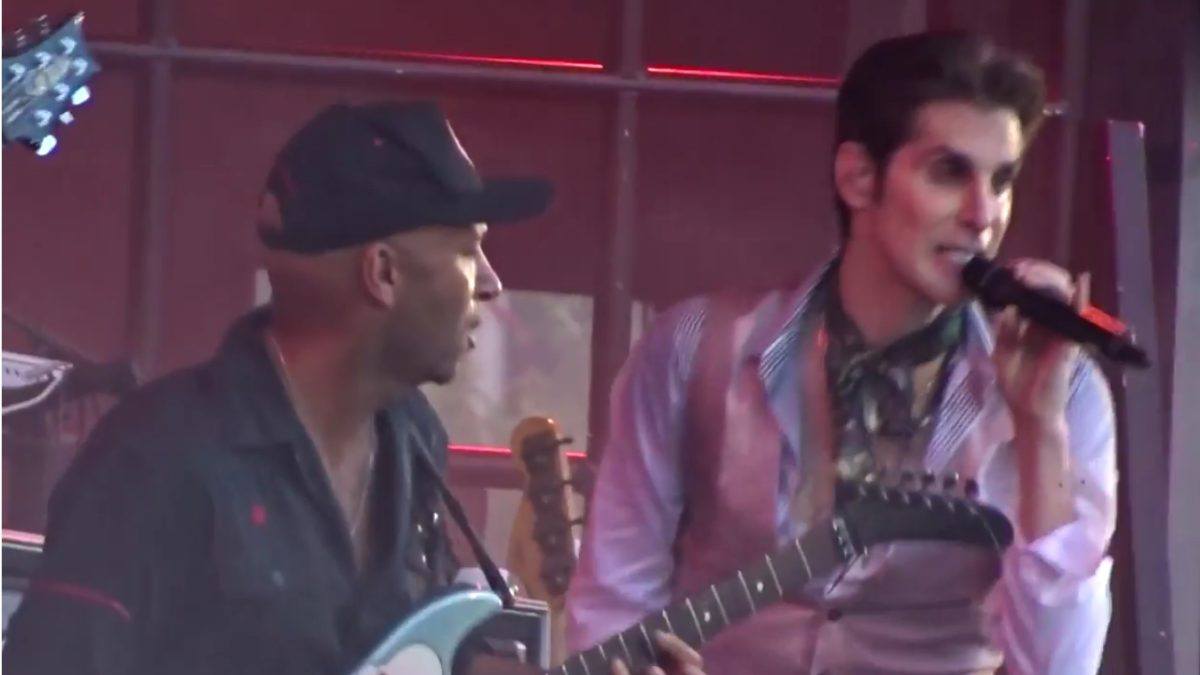 Jane's Addiction Welcomes Members Of Rage Against The Machine & Smashing Pumpkins At Lollapalooza