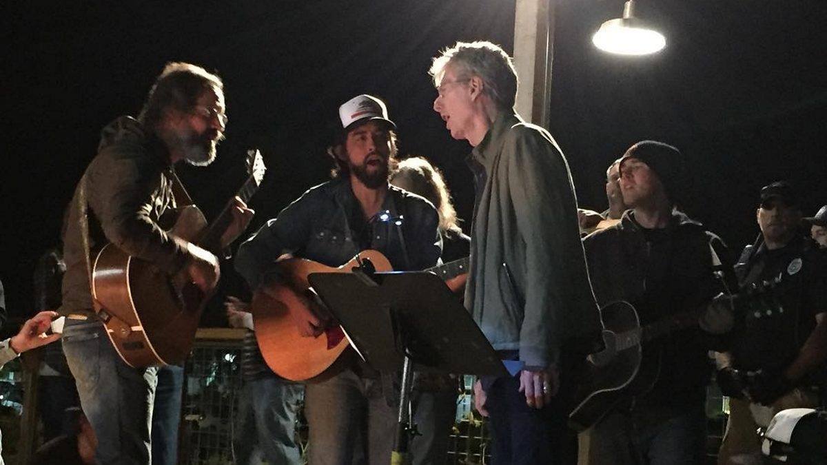 Phil Lesh & Friends End 'Darkness' Show With Campfire Singalong Encore
