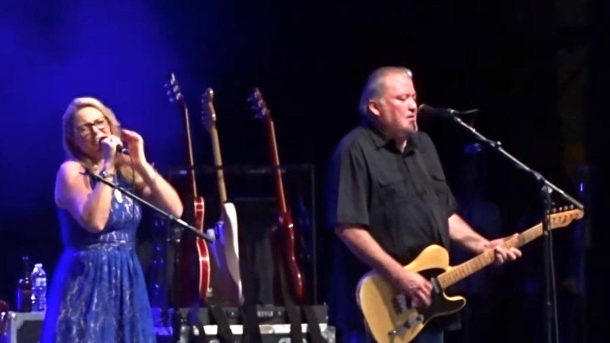 Tedeschi Trucks Band & Los Lobos Swap Sit-Ins At Wolf Trap In Virginia