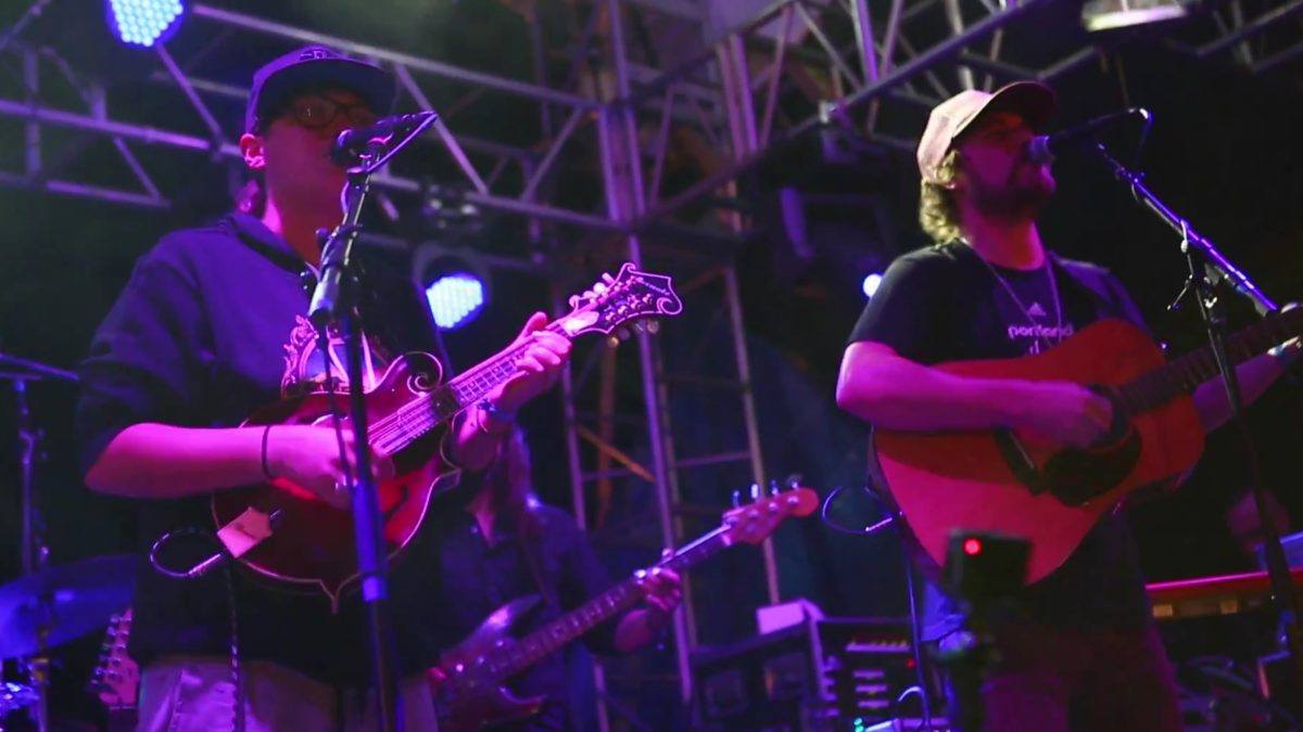Pro-Shot Video: Fruition Covers Beyoncé At 2016 Vertex Festival