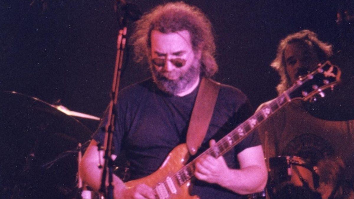 Hear Grateful Dead Deliver ‘Dark Star’ Bust Out Encore On Friday The 13th In 1984