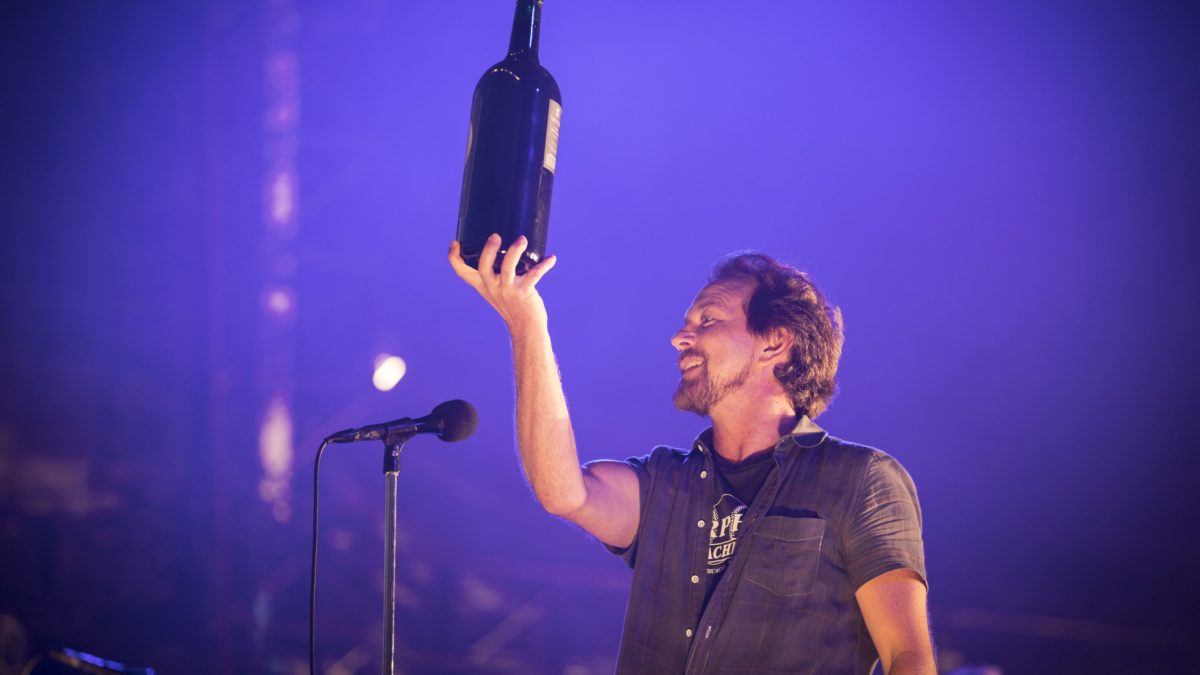 Photos & Videos: Pearl Jam Returns To Wrigley Field