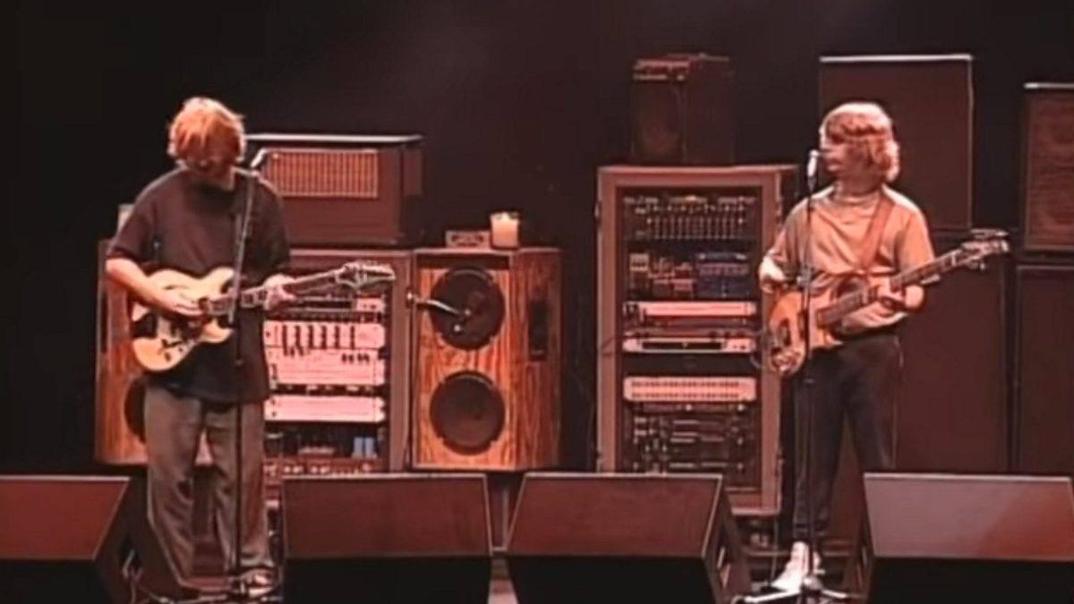 Twenty Years Later: Phish Preps For Their Own 'Clifford Ball' With Soundcheck