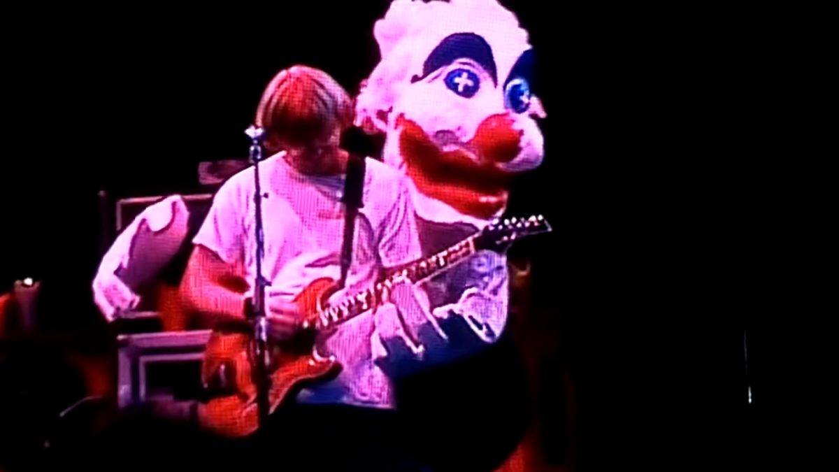 Phish Wins Merry Pranksters' Seal Of Approval On This Date In 1997