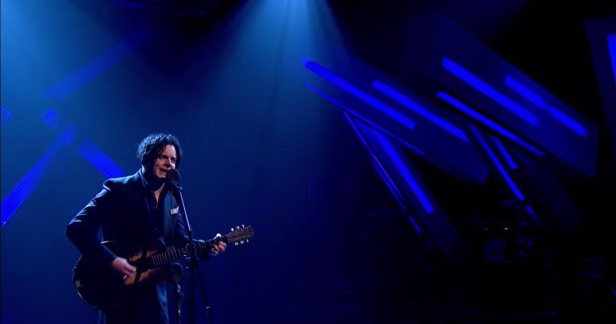 jack-white-jools-holland-screengrab-crop