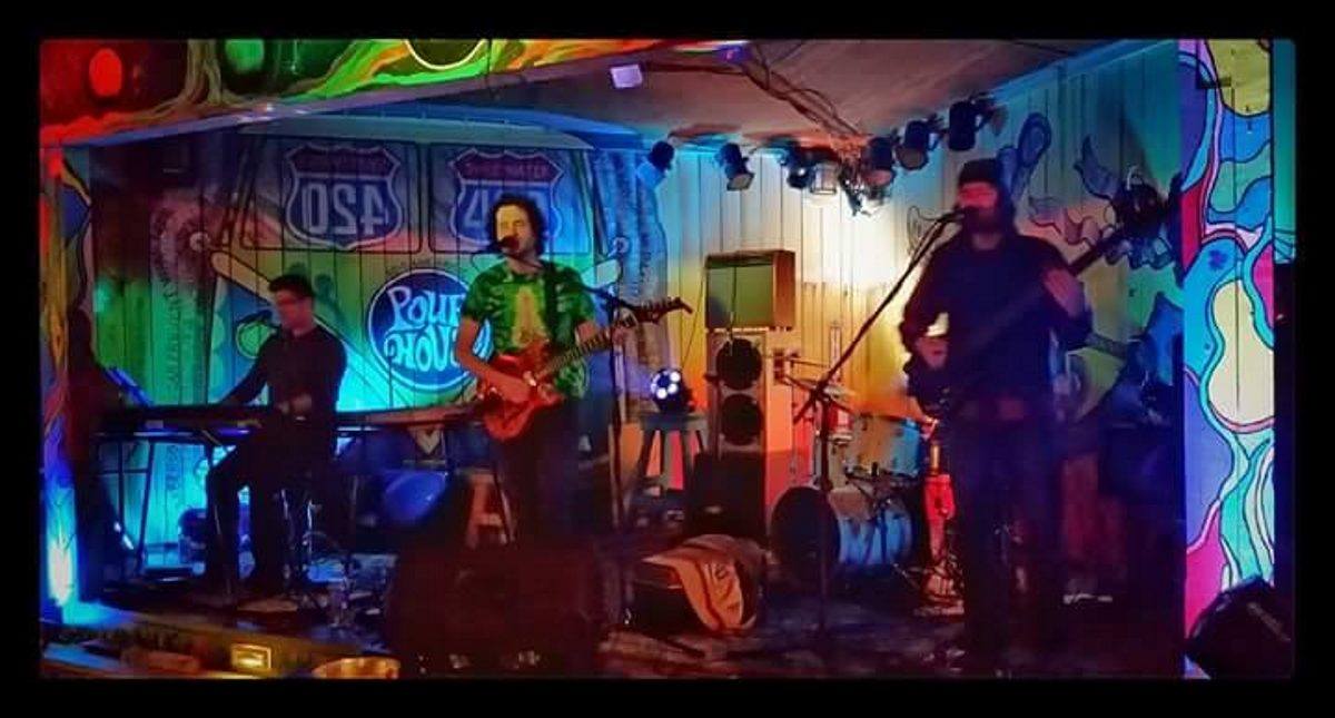 Runaway Gin Live