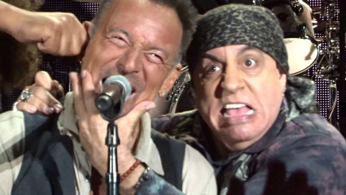 Bruce Springsteen Welcomes Guests For Marathon 'The River Tour' Closer In Foxborough