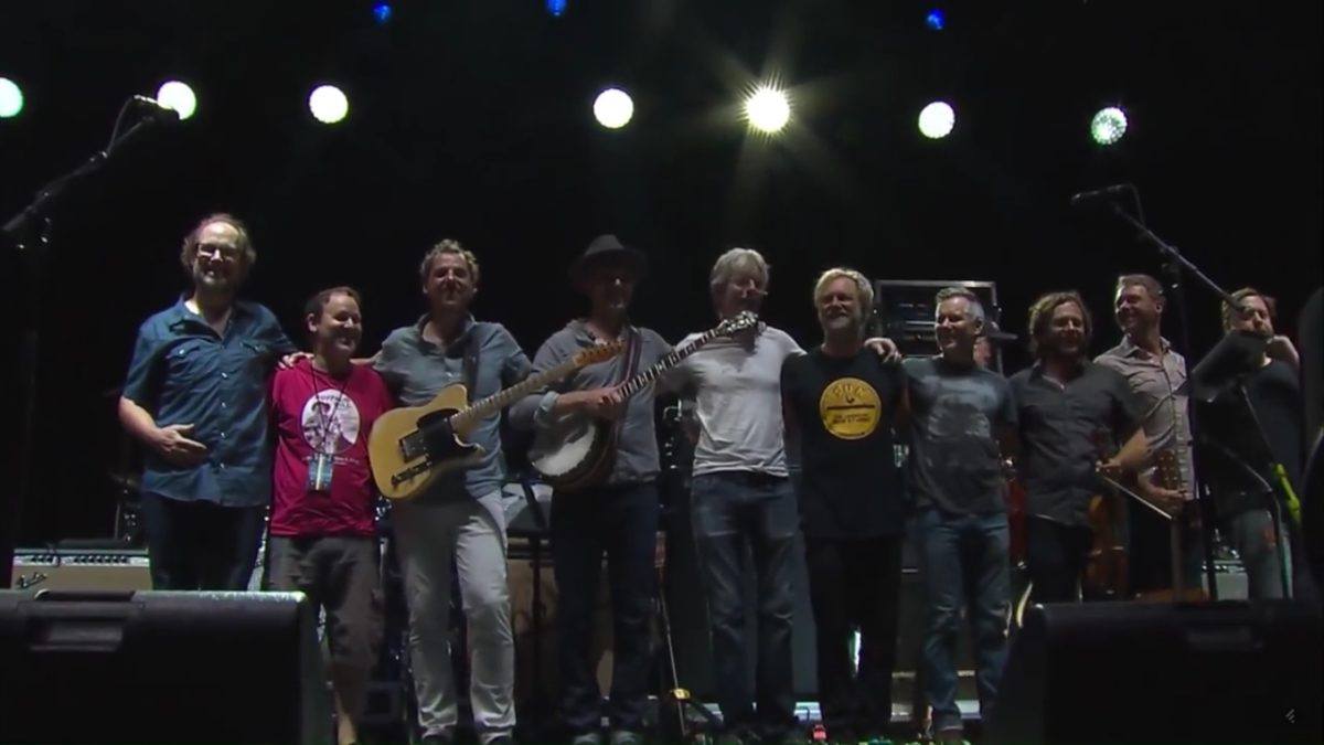 Pro-Shot Video: Phil Lesh & Friends Including McConnell, Fishman, Russo & Infamous Stringdusters