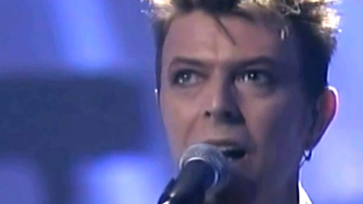 David Bowie Fills In For The Rolling Stones At The Capitol Theatre On This Date In 1997