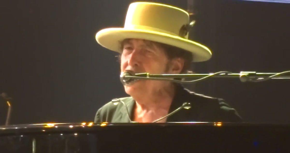 dylan-desert-trop-screengrab-crop