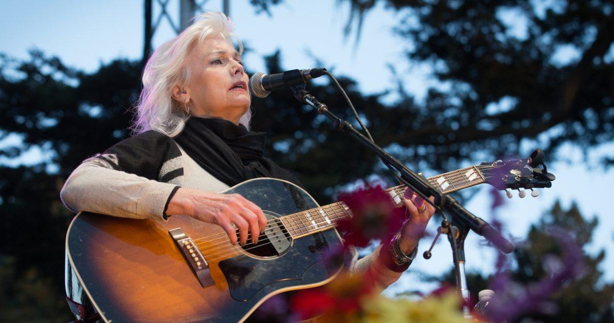 emmylou-harris-munksgard-crop