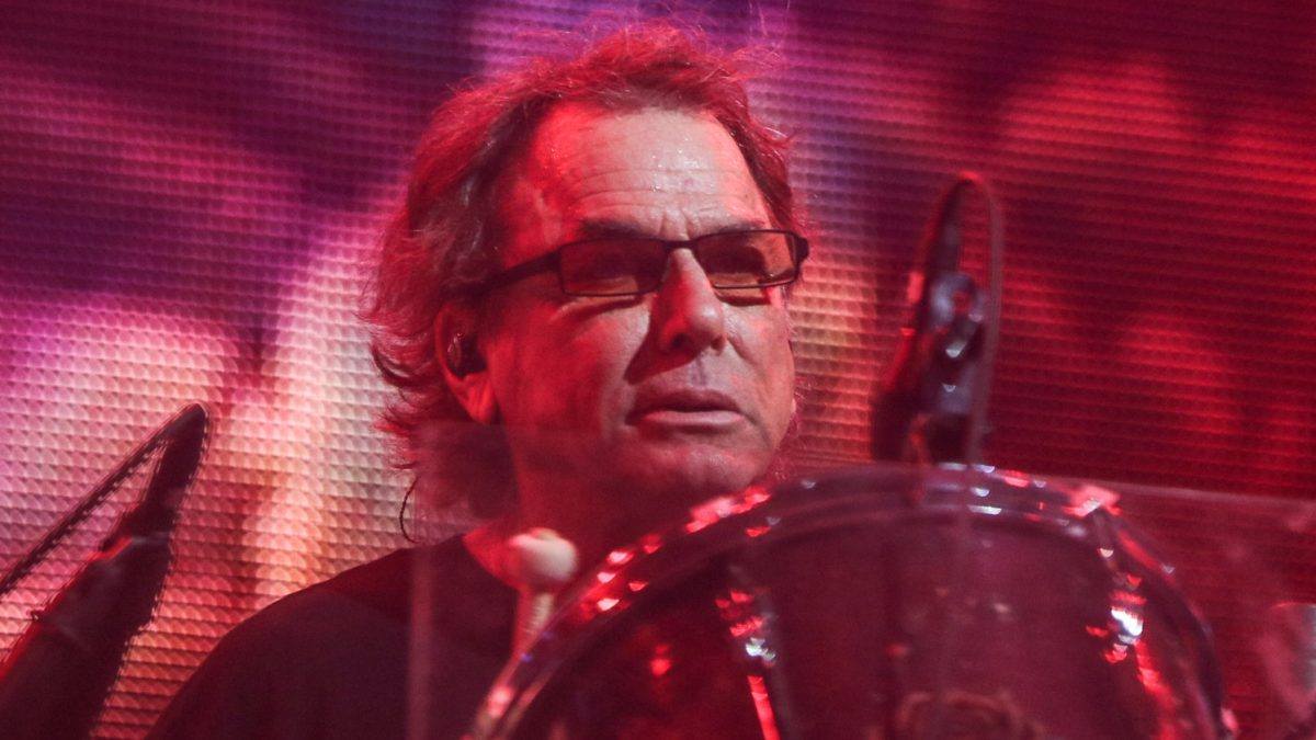 Mickey Hart To Perform With Zakir Hussain & Niladri Kumar