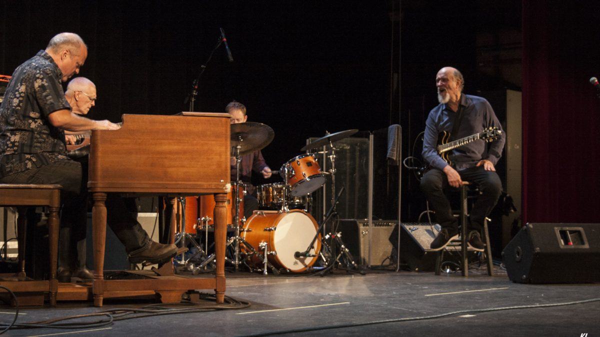 John Scofield Brings 'Country For Old Men' To The Holland - Photos, Review And Q&A