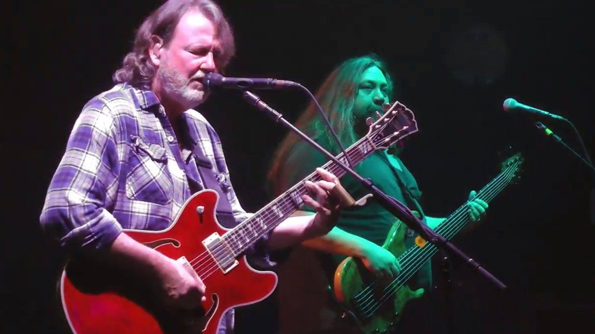 Pro-Shot: Widespread Panic Shares Video Of ‘Coconut’ Bust Out In Florida