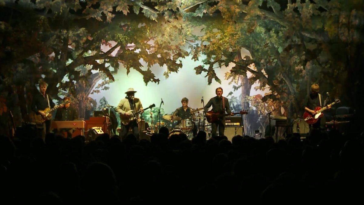 Pro-Shot Full Show Video: Wilco Opens 2016 European Tour In Brussels