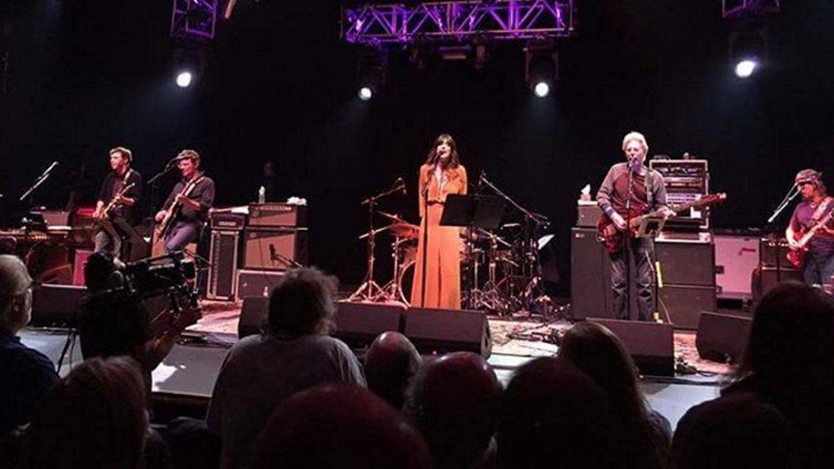 Phil Lesh & Friends Add Scott Metzger For Saturday Scorcher At The Capitol Theatre