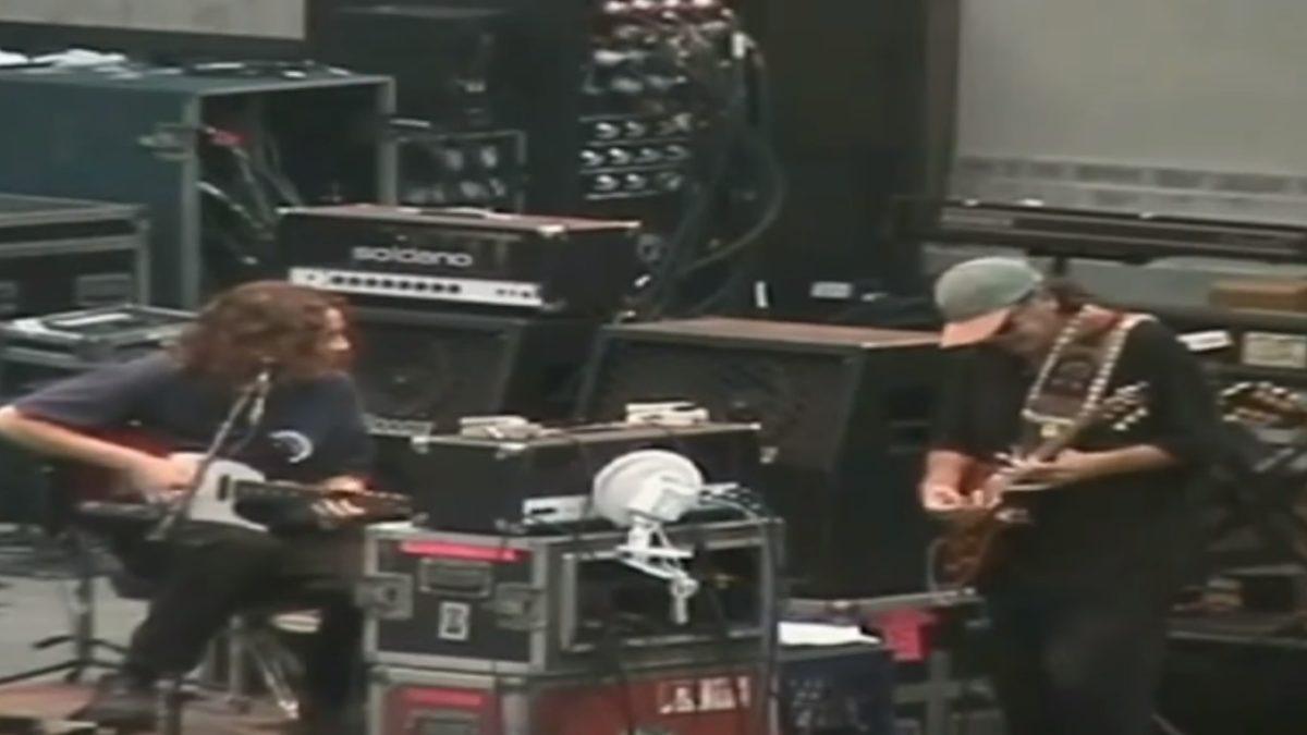 Carlos Santana & Widespread Panic Shred Funkadelic Classics + More At Berkeley Greek In 2001