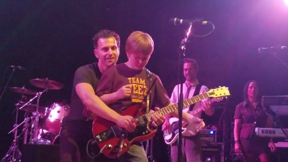 Dweezil Zappa Jams With 11-Year-Old Guitarist In Denver