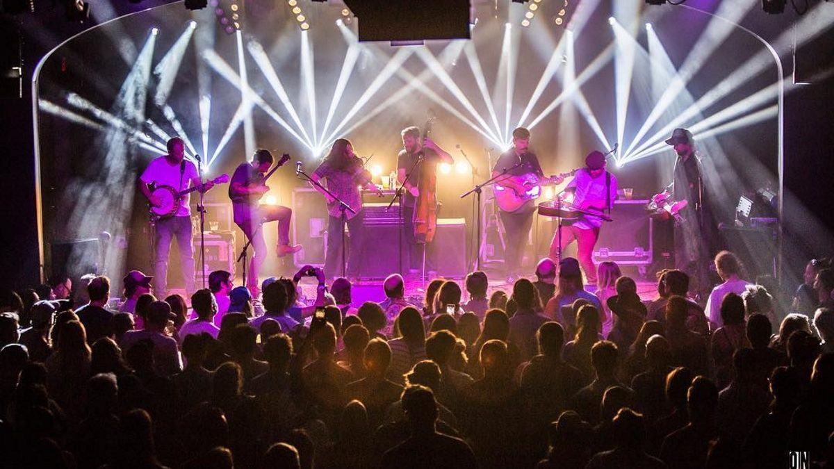 Members Of The Lil’ Smokies Sit-In With Greensky Bluegrass In California & Nevada