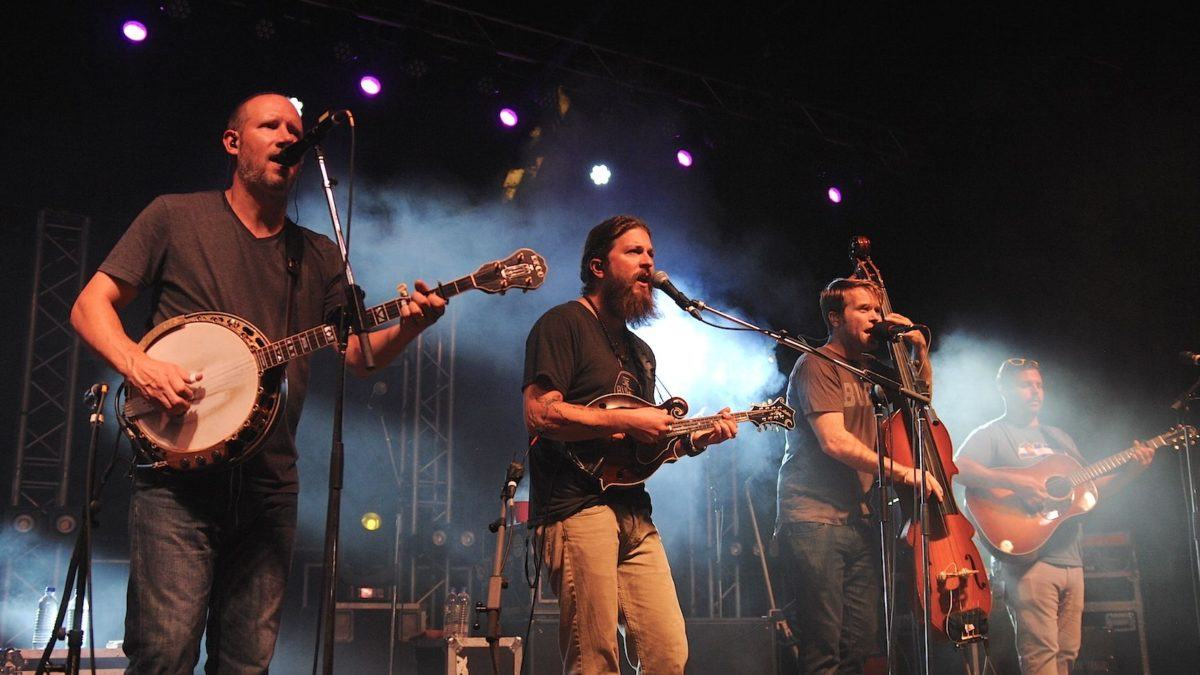 Greensky Bluegrass Extends Spring Tour 2017