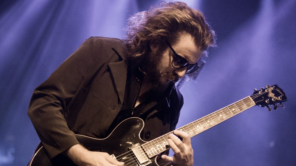 Jim James Debuts Leonard Cohen Cover In Chicago