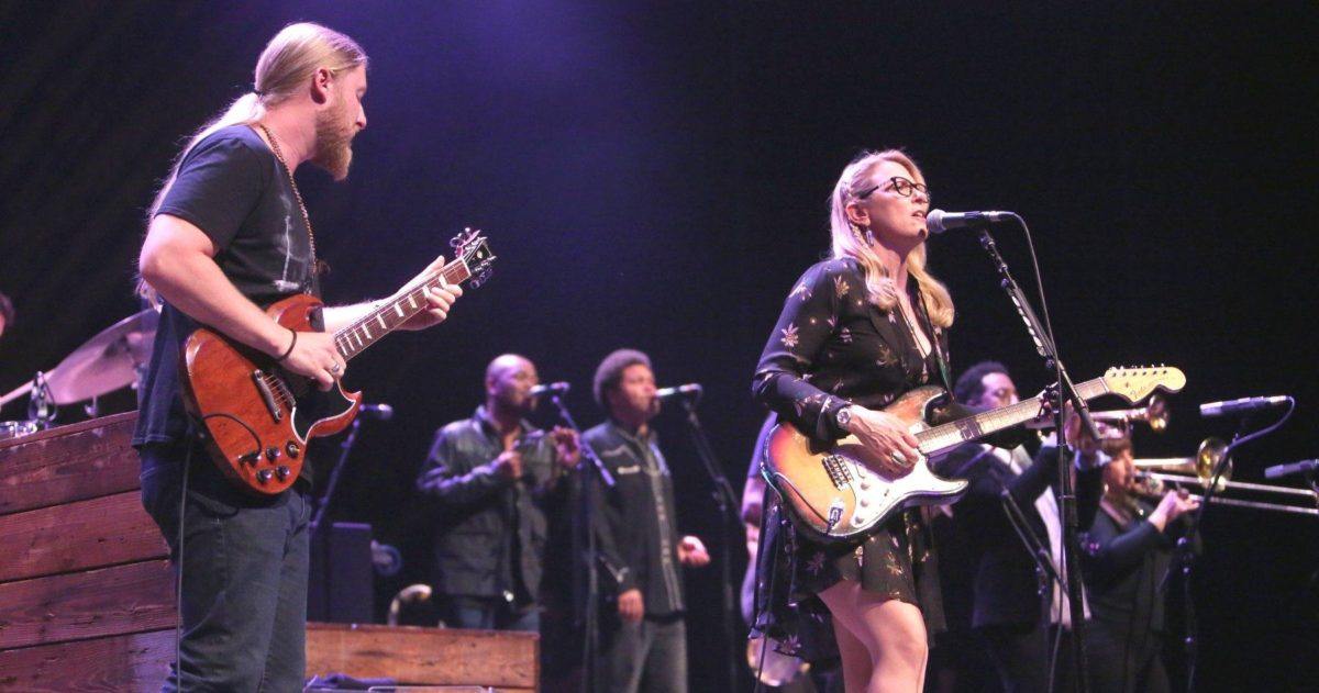 tedeschi-trucks-band-weiand-crop-4