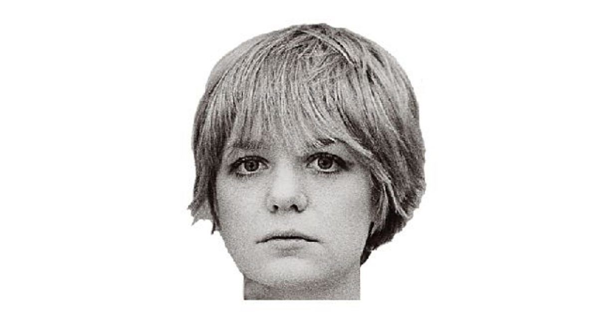 Happy Birthday Tina Weymouth: Performing With Talking Heads At Rock Hall Induction