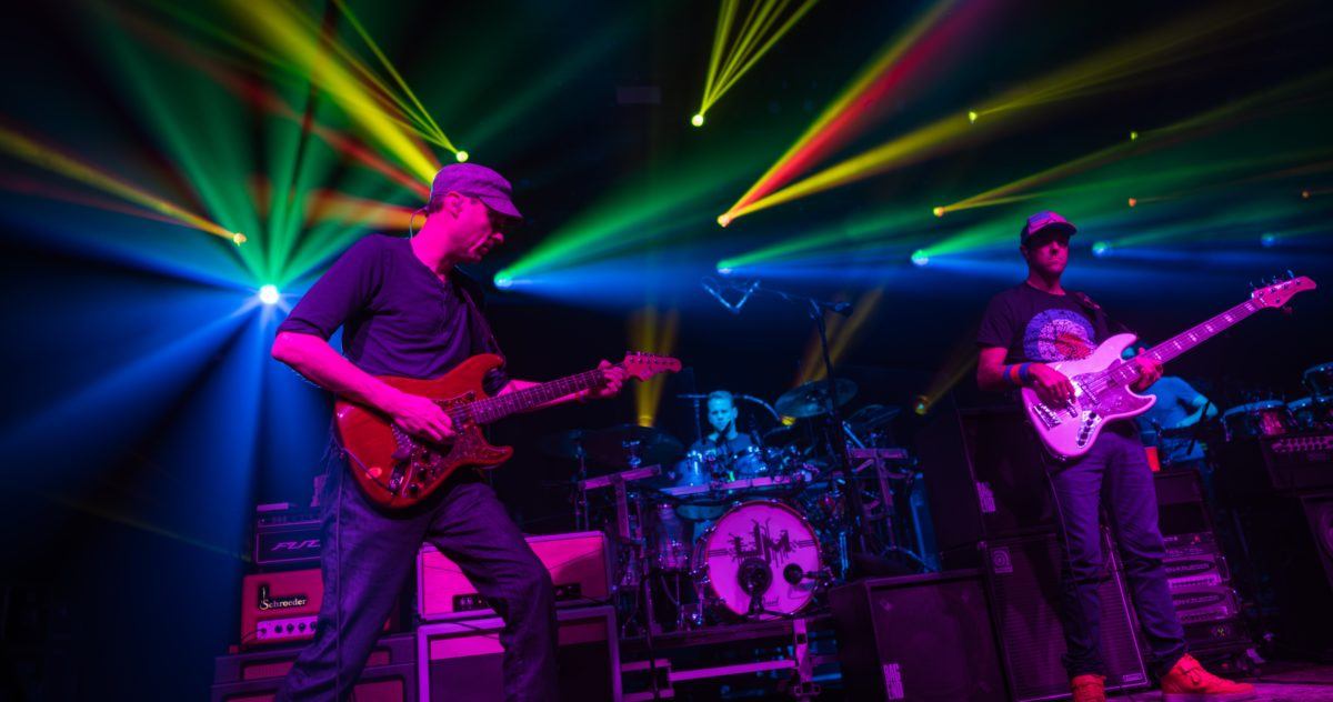 umphreys-olker-crop-3