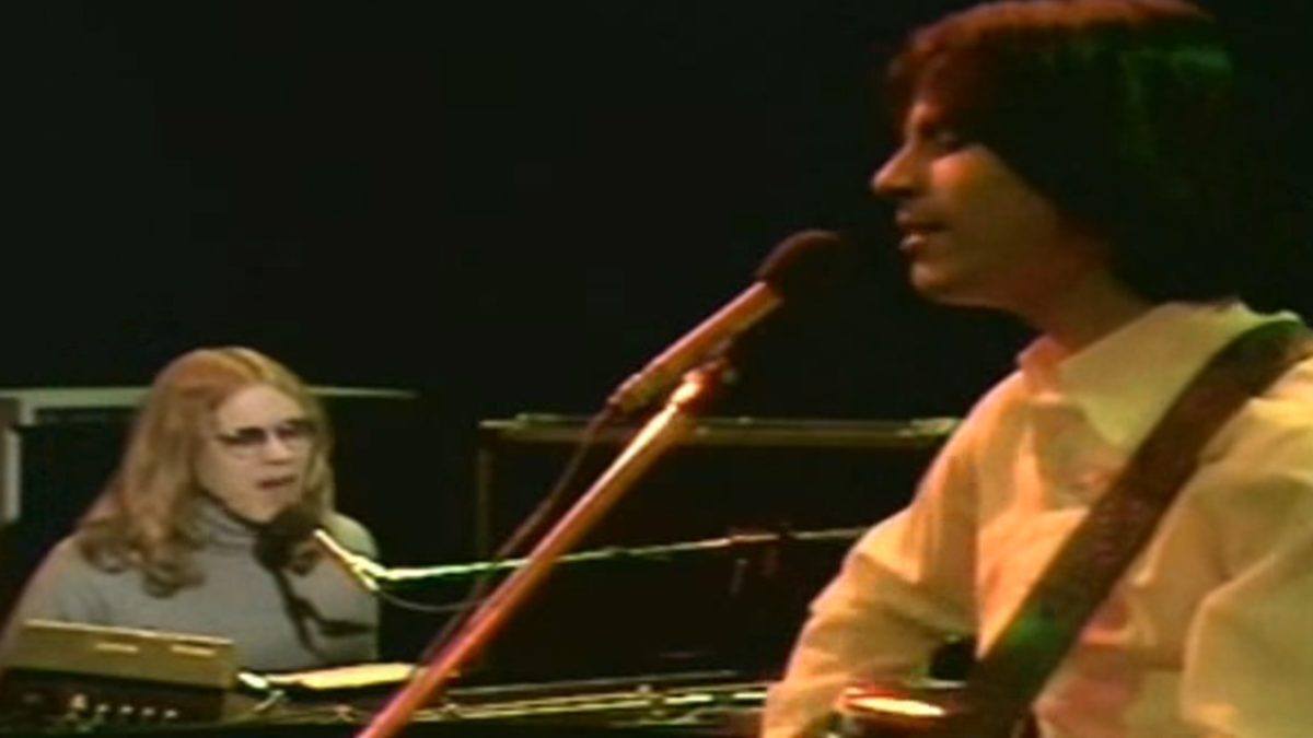 Warren Zevon & Jackson Browne Performing Live At VPRO Studio On This Date In 1976