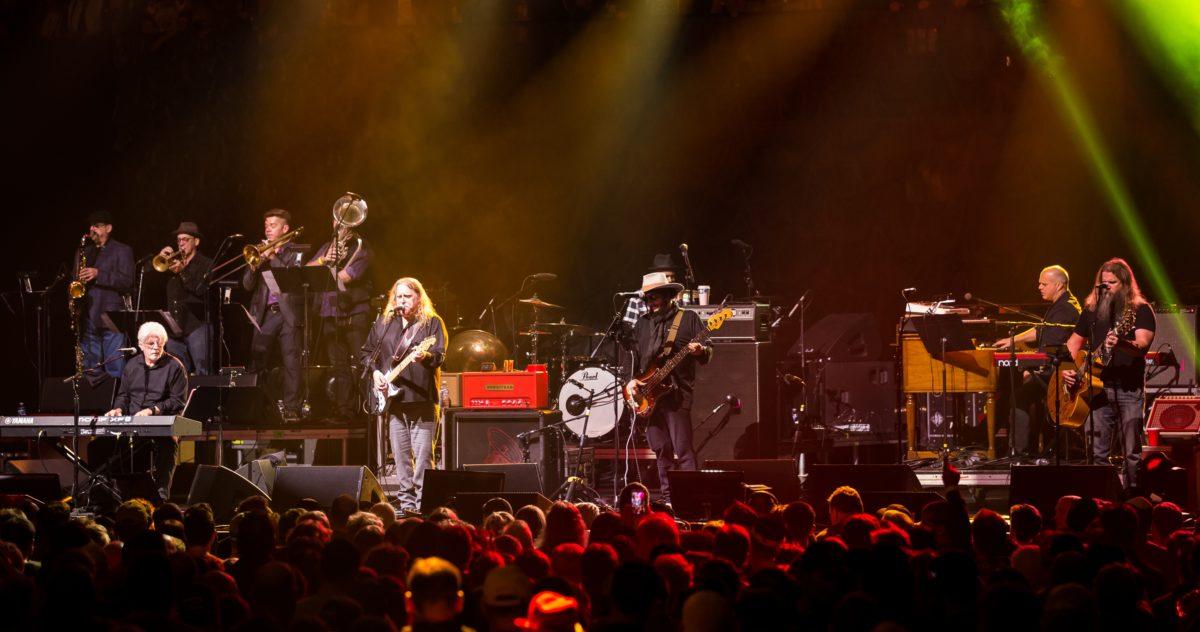 warren-haynes-last-waltz-band-crop