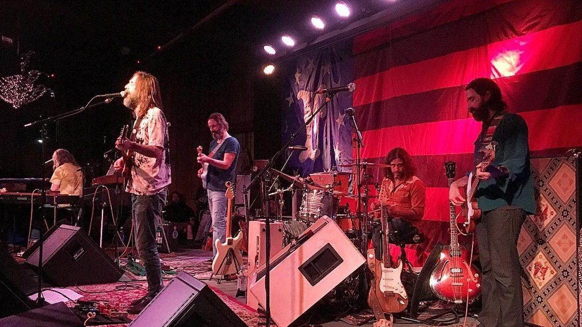 Chris Robinson Brotherhood Plays Sets Of Bob Dylan & Grateful Dead Covers At Terrapin Crossroads