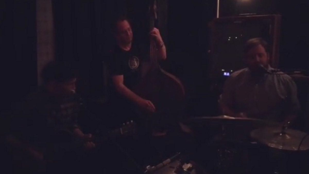 Joe Russo's Almost Dead Plays Surprise Acoustic Show In Brooklyn