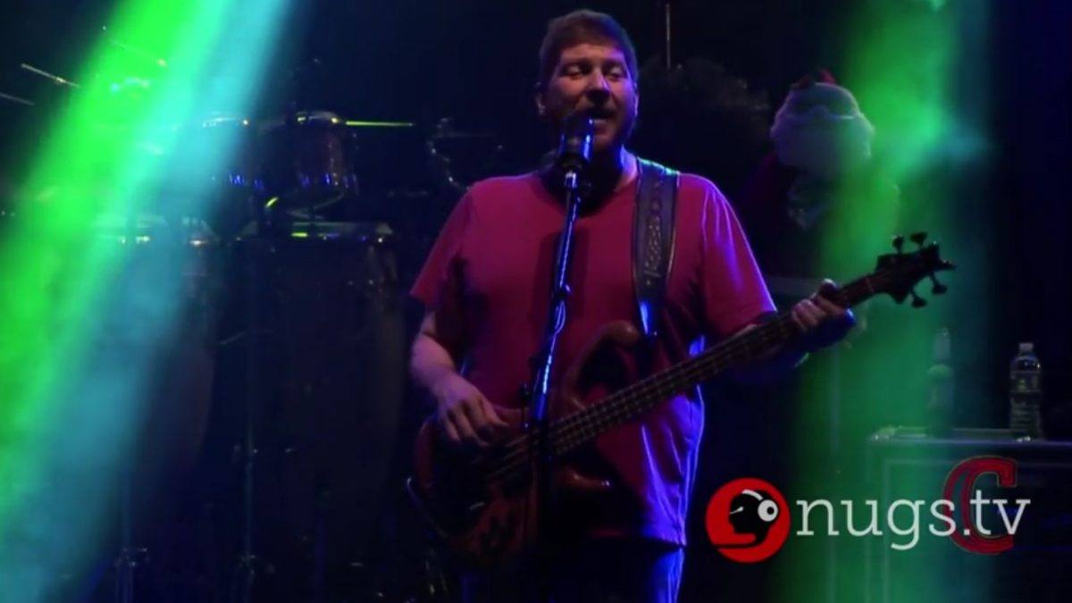 moe. Mixes Holiday Songs, Original Debuts & Classics At The Capitol Theatre