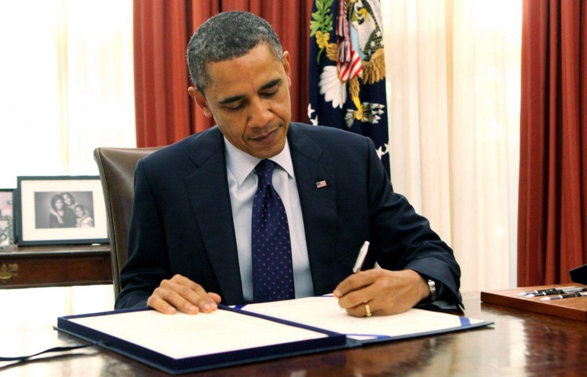 obama-signs-bill