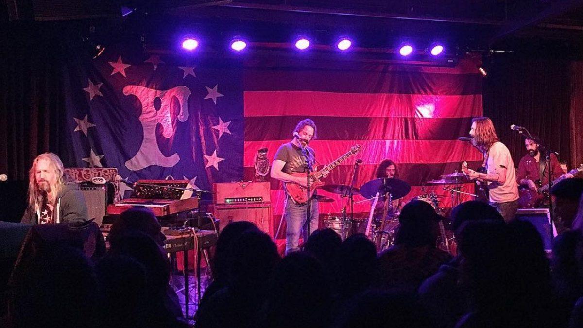 Chris Robinson Brotherhood Goes Undercover At Terrapin Crossroads New Year’s Show