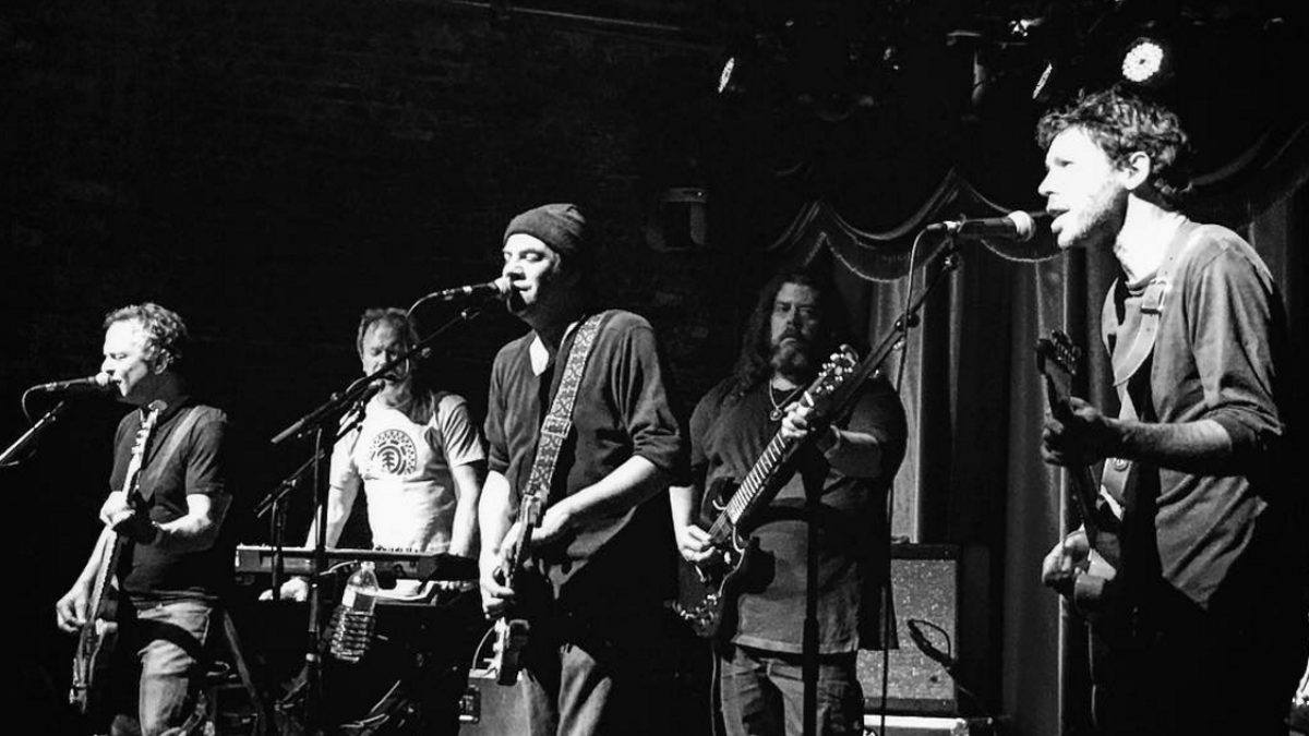 The Dean Ween Group Welcomes Scott Metzger, Mike Dillon & Carol Brooks At Brooklyn Bowl