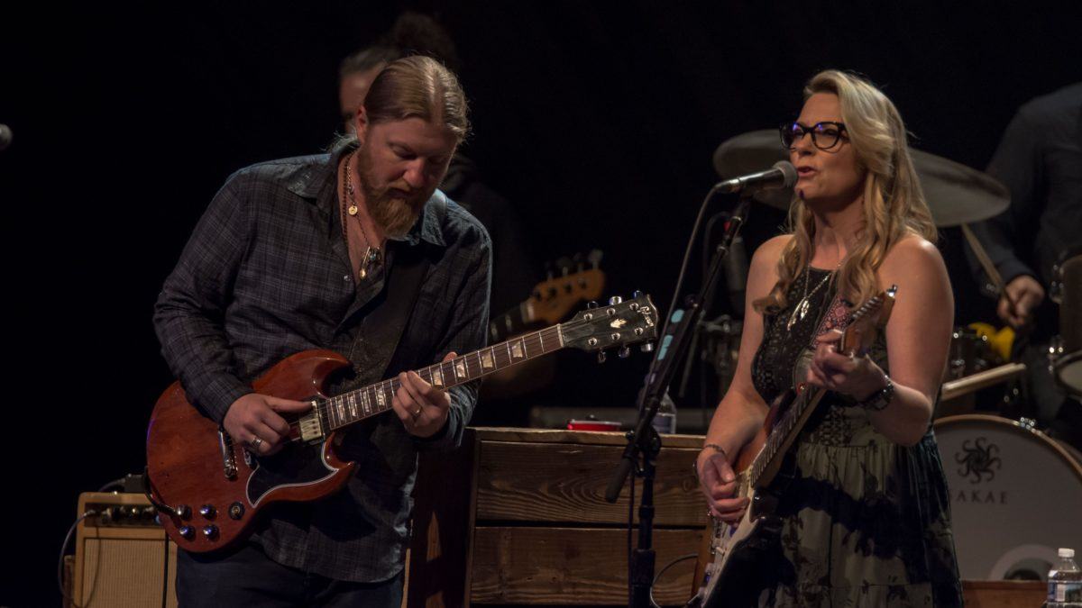 Tedeschi Trucks Band Welcomes Oteil Burbridge, Dave Mason & Luther Dickinson In Boca