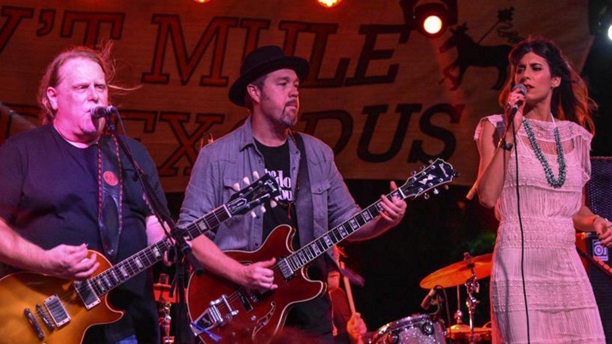 Gov't Mule Starts Island Exodus With Many Guests