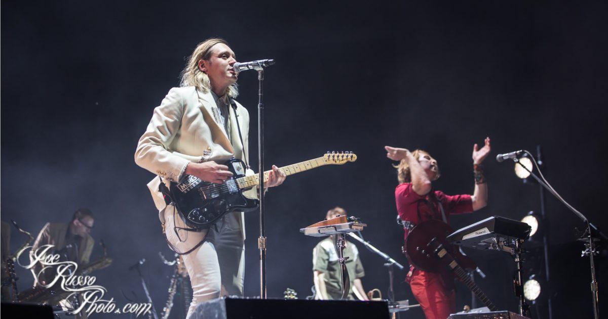 Arcade Fire Russo Crop 4
