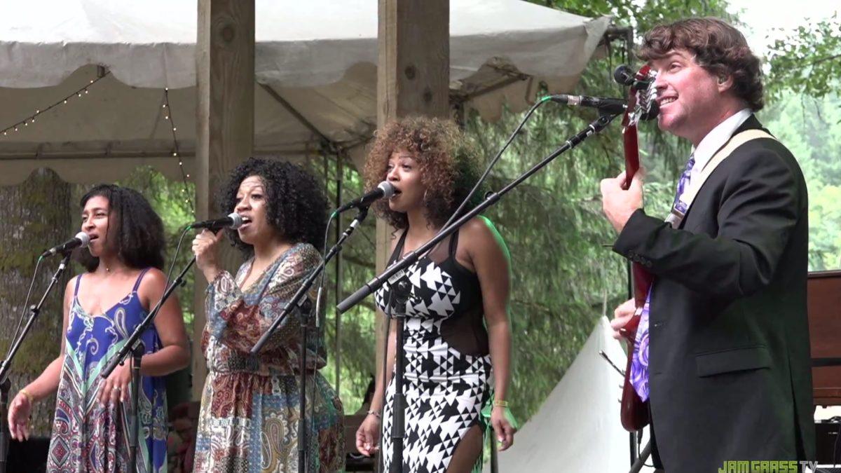 Pro-Shot Video: Keller Williams' Grateful Gospel Plays ’Eyes Of The World' At 2016 Northwest String Summit