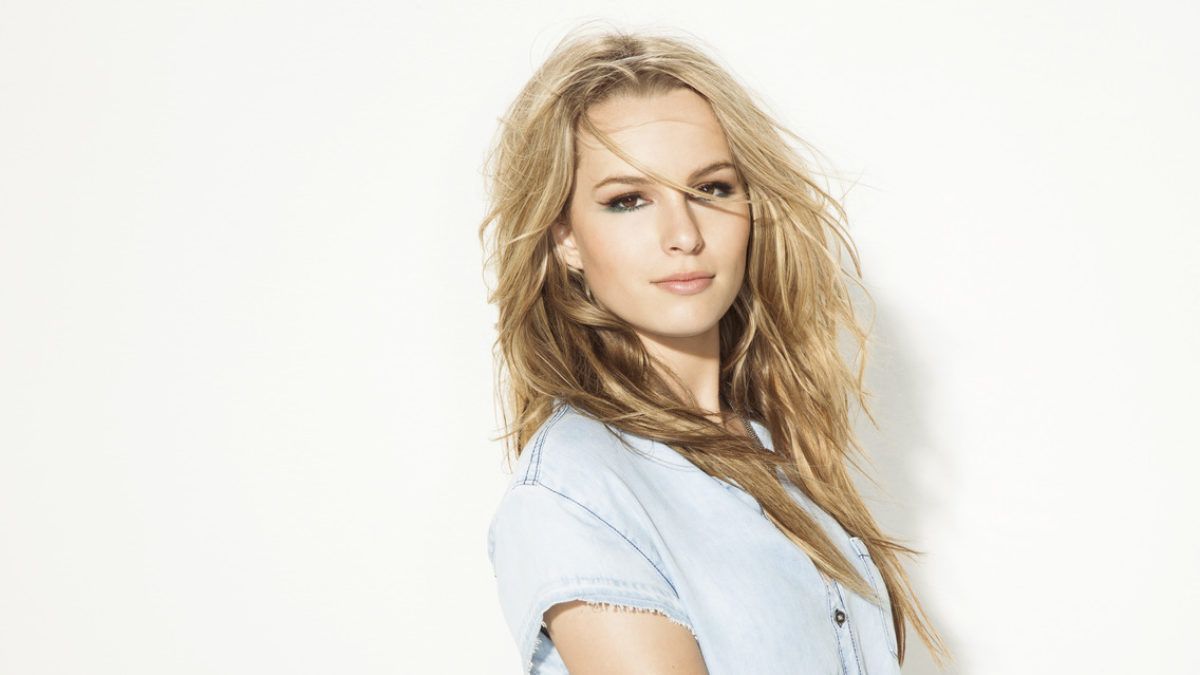 Bridgit Mendler