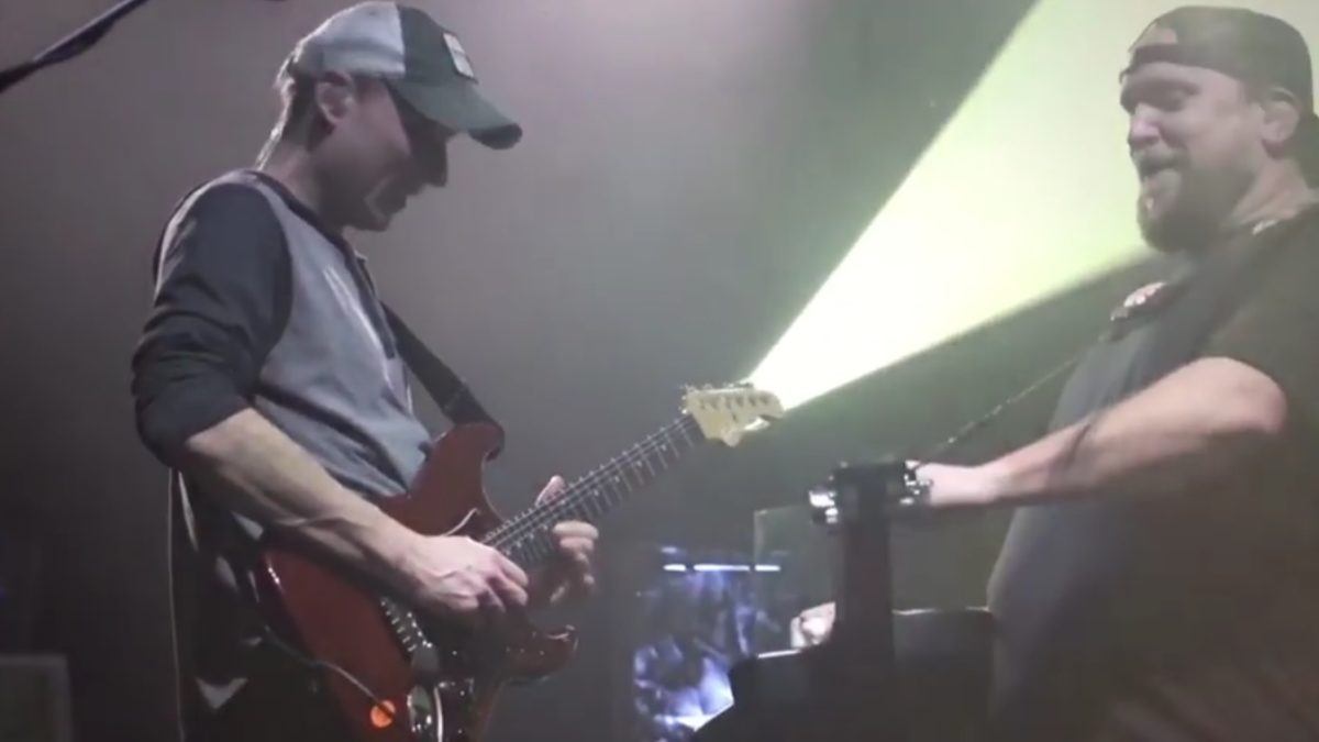 Full Show Audio & Video: Umphrey's McGee Welcomes Anders Beck & Paul Hoffman In Asheville