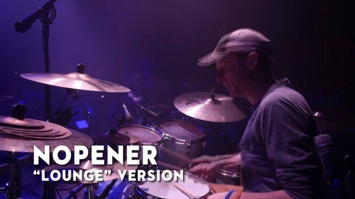 Pro-Shot Video: Umphrey's McGee Dusts Off Lounge Version Of 'Nopener'