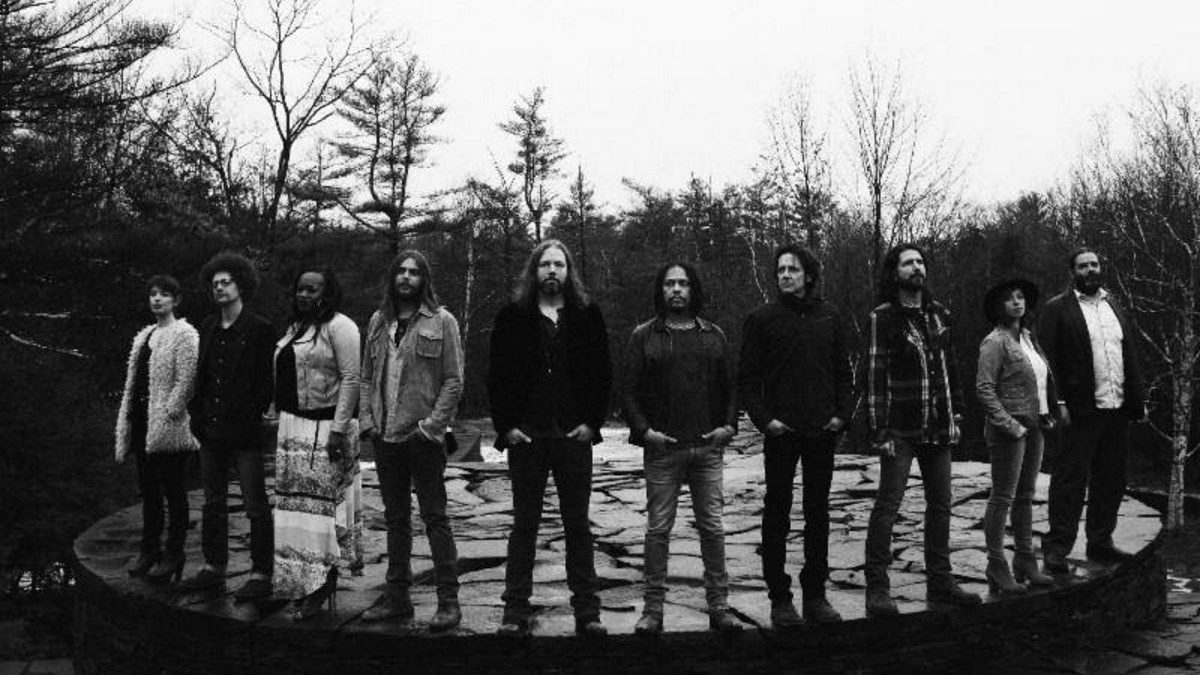 The Magpie Salute Extends 2017 Tour