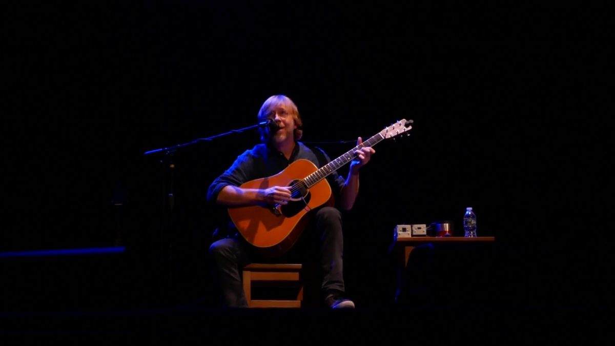 Full Show Video: Trey Anastasio Kicks Off Solo Acoustic Run In Northampton